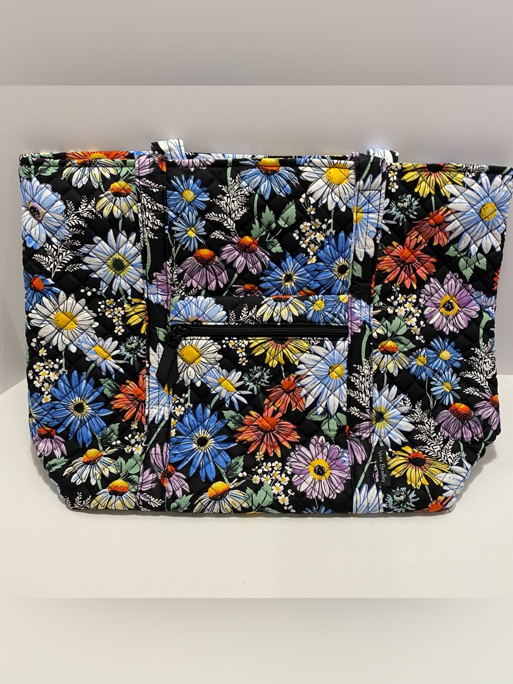 Vera Bradley Vera Tote Bag NWT Daisies
